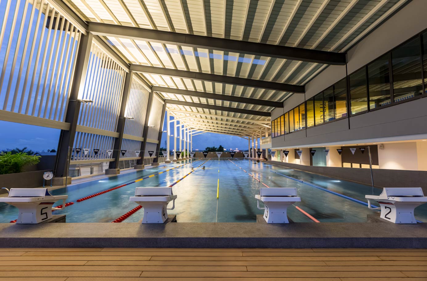 Lap lanes and starting blocks in the covered STAGE swimming pool